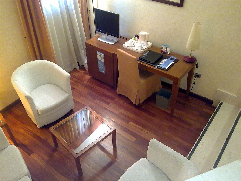 Nh Collection Salamanca Palacio De Castellanos Phòng bức ảnh