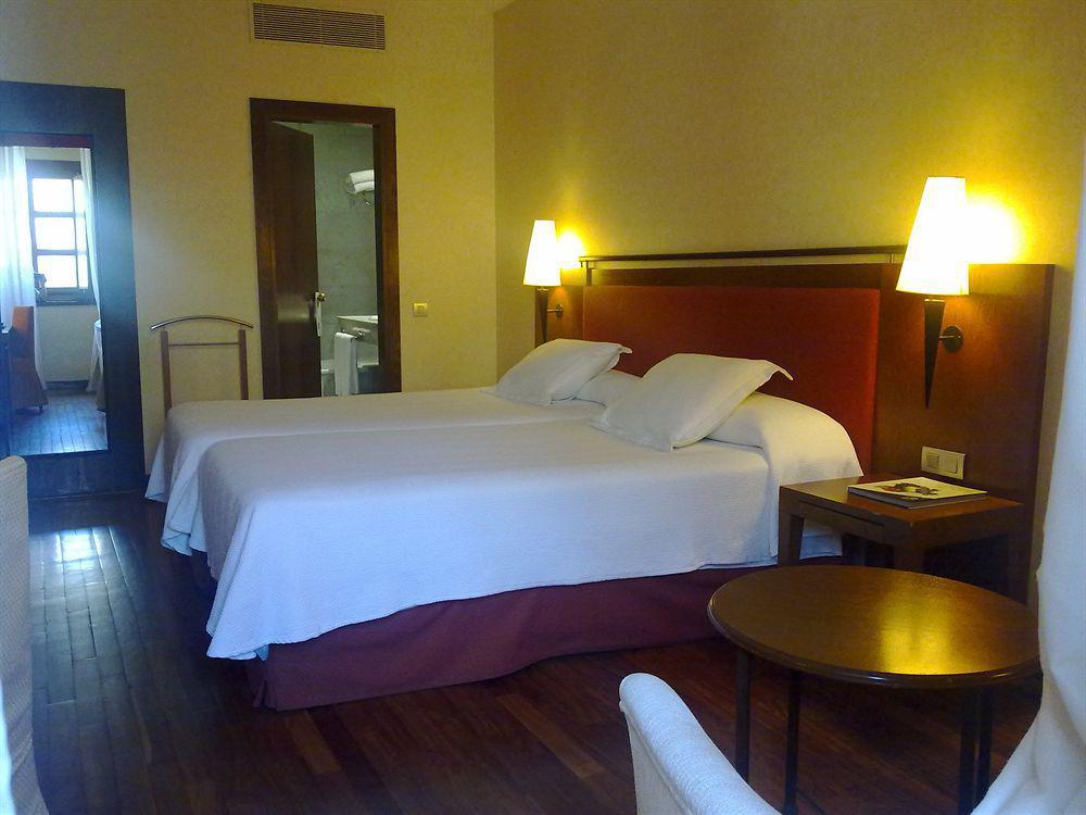 Nh Collection Salamanca Palacio De Castellanos Phòng bức ảnh